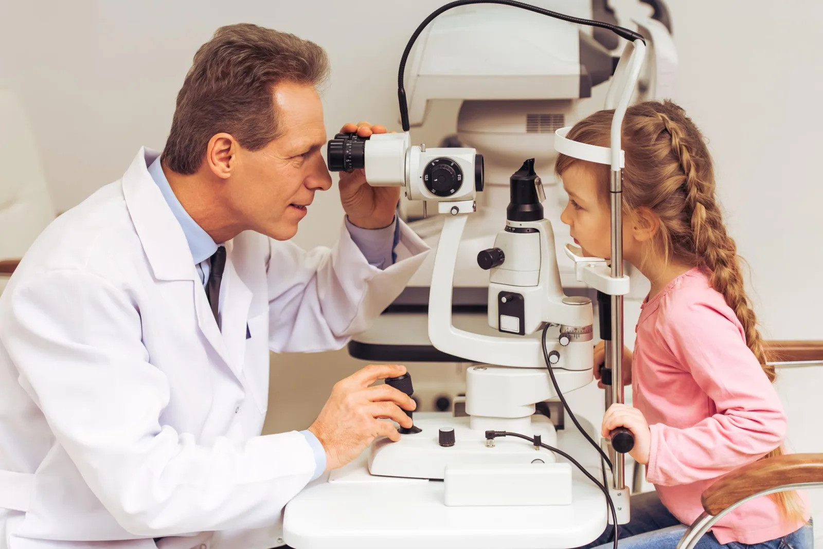 健保擴大近視治療給付　8月起0.05%阿托品眼藥水納入健保