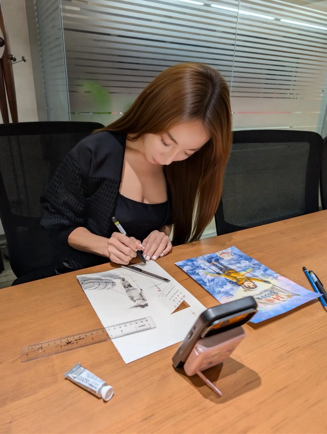 從征服高峰到描繪世界　曾格爾《七大洲最高峰・女神》畫展開啟探險藝術新篇章
