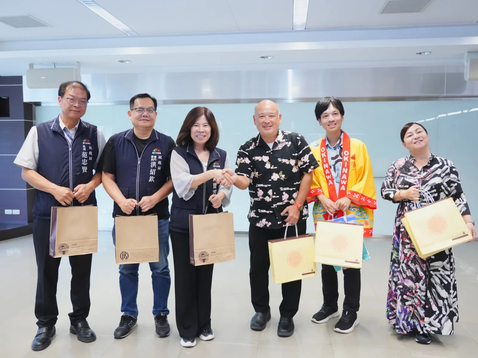台中攜手沖繩打造聯合婚禮　66對新人高空證婚展開蜜月