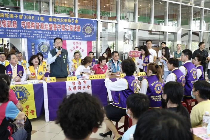台南永美獅子會送暖弱勢學童　44天供1.3萬份暑期營養午餐