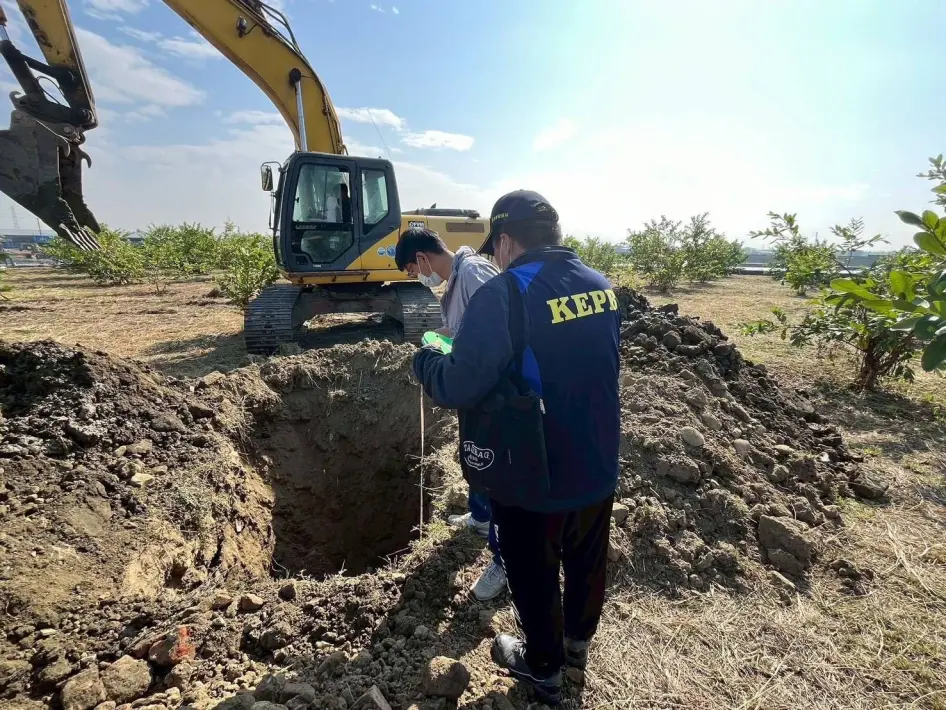 高雄嚴查非法棄置！6年解列94處場址　AI監控鎖定污染熱區