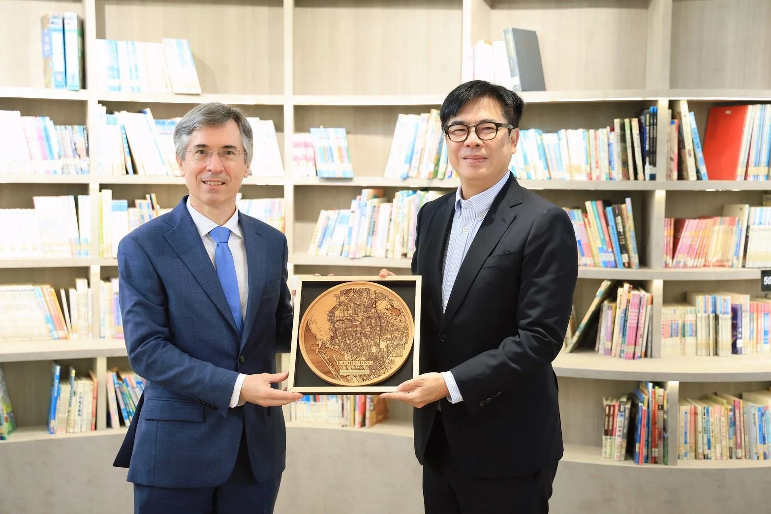 法國新任主任首訪高雄　鎖定半導體航太合作