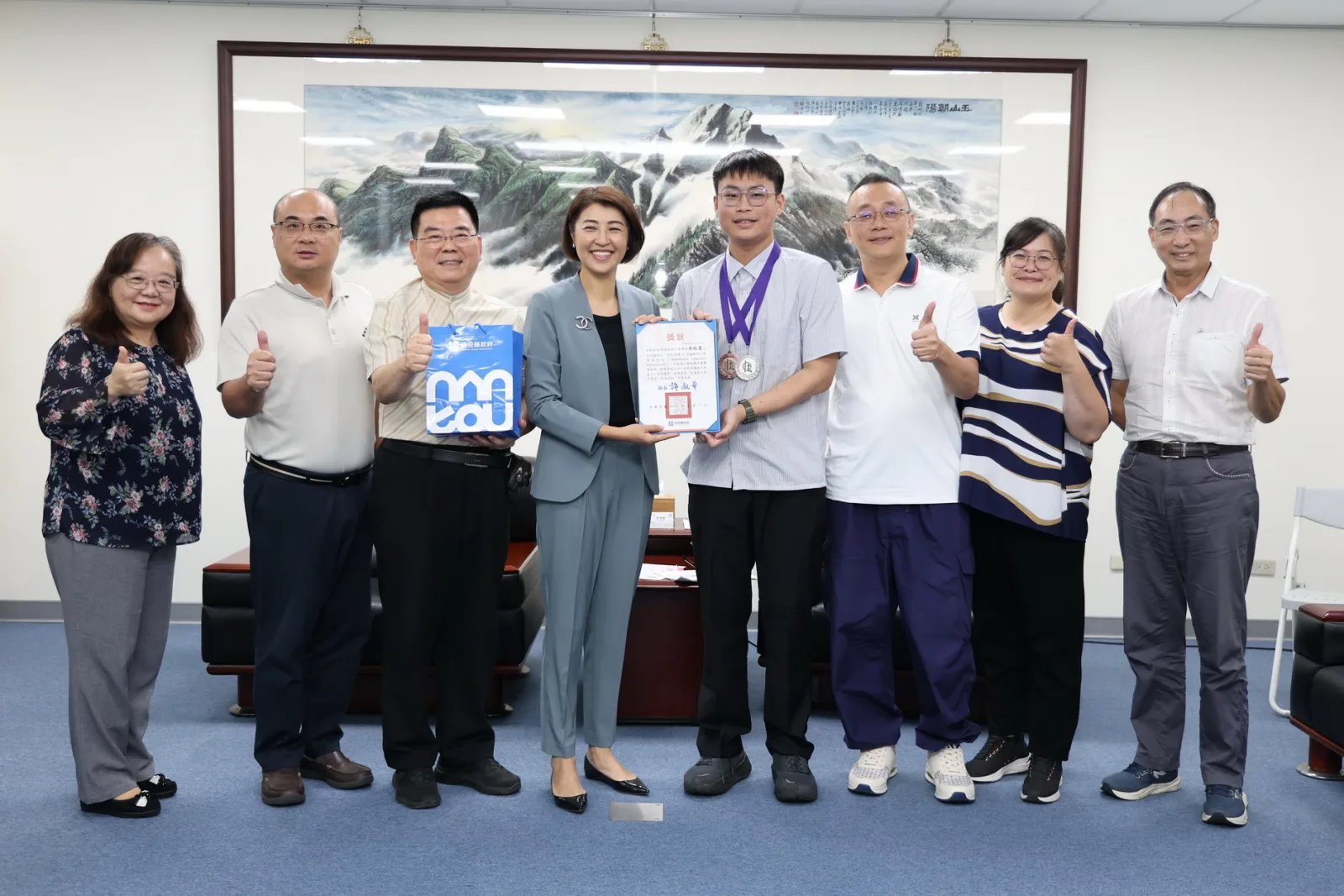 南投學子吳柏霆國際語言學奧賽奪銀　再與隊友拿下團體銅牌
