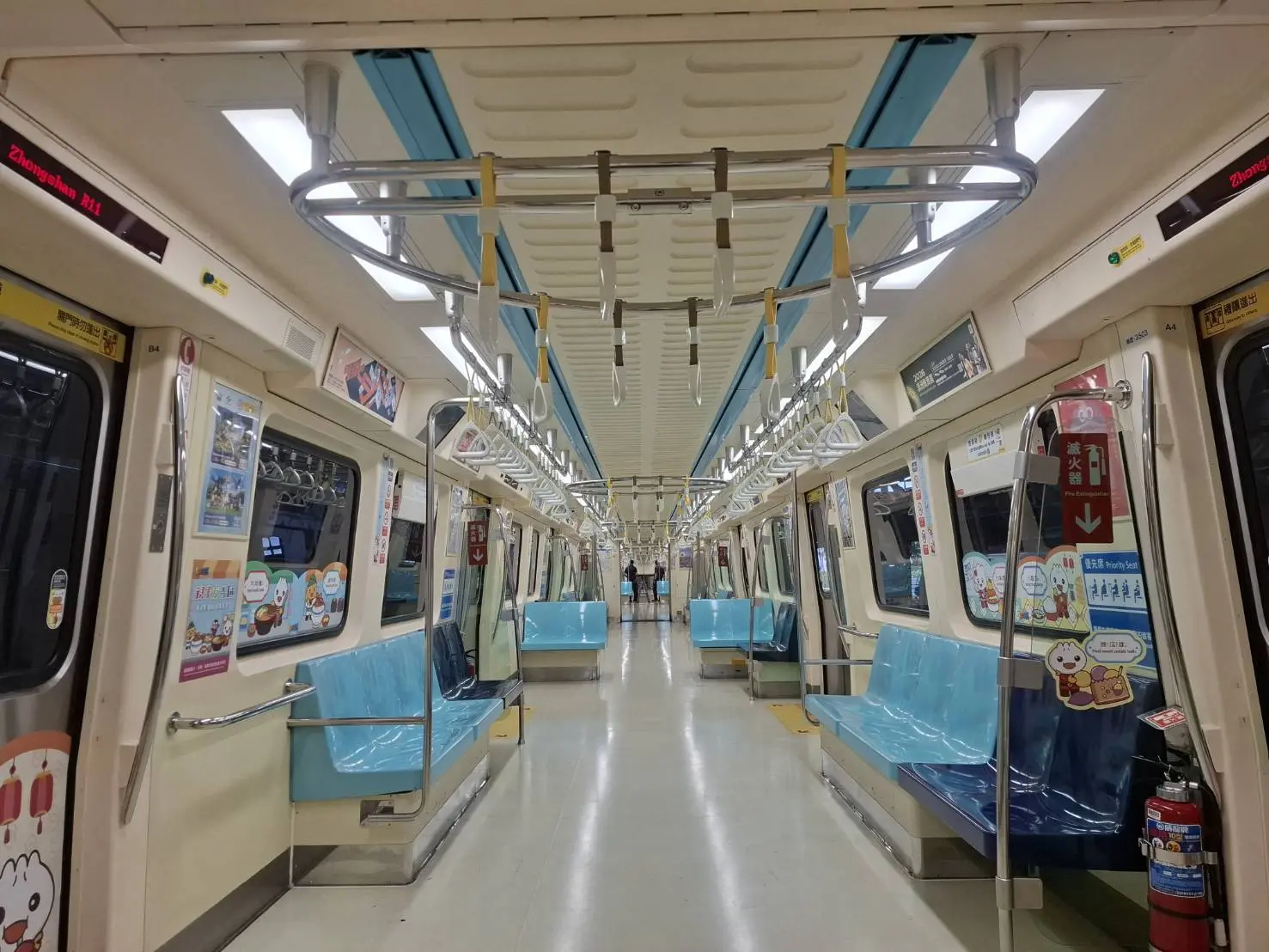 淡水信義線4列優化列車增設拉環　北捷提升乘車安全與便利性